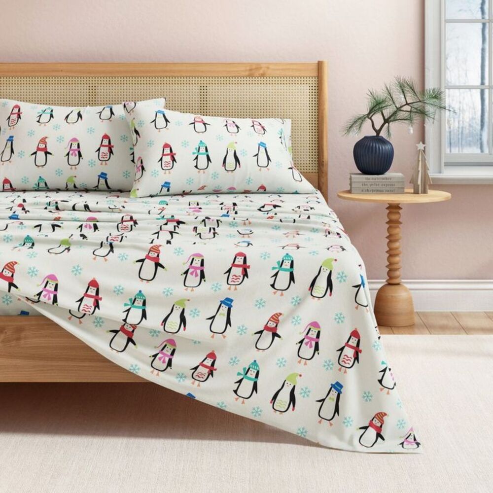 100% Cotton Christmas Flannel Sheet Set - Great Bay Home (King Penguins)
